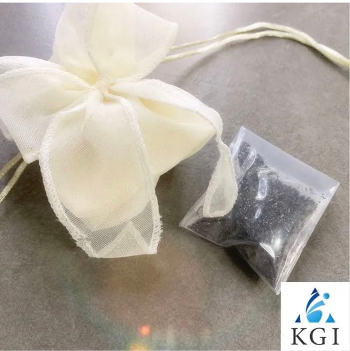 宇宙の流れ星の粉 ✨✨　✨✨✨✨イエローフェアリーウィッシュ✨✨