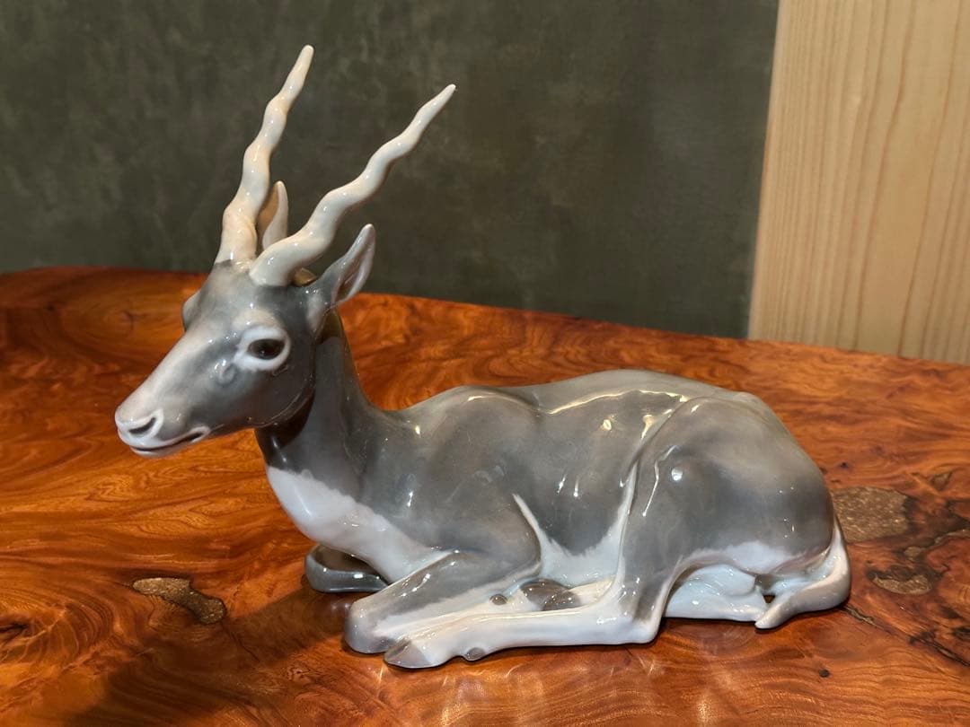 アンテロープ　陶器置物　最終価格