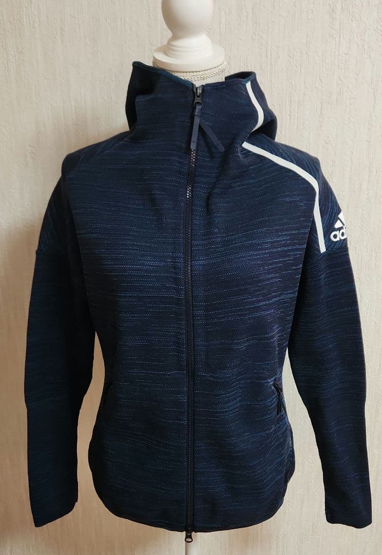 adidas フード付きジャケットネイビー ジュージ上下レディース