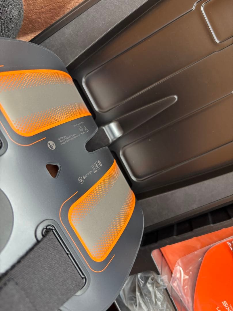 【未使用】SIXPAD 5点セット お腹1・腕2・脚2 自宅保管／箱ダメージあり