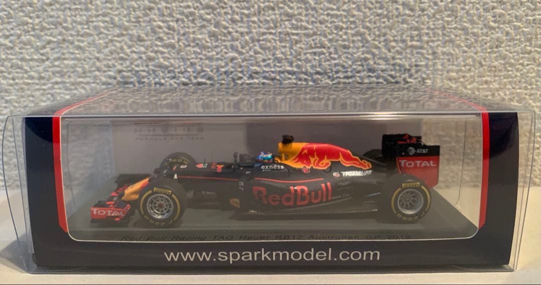 ミニカー 1/43 Red Bull Racing TAG Heuer RB12