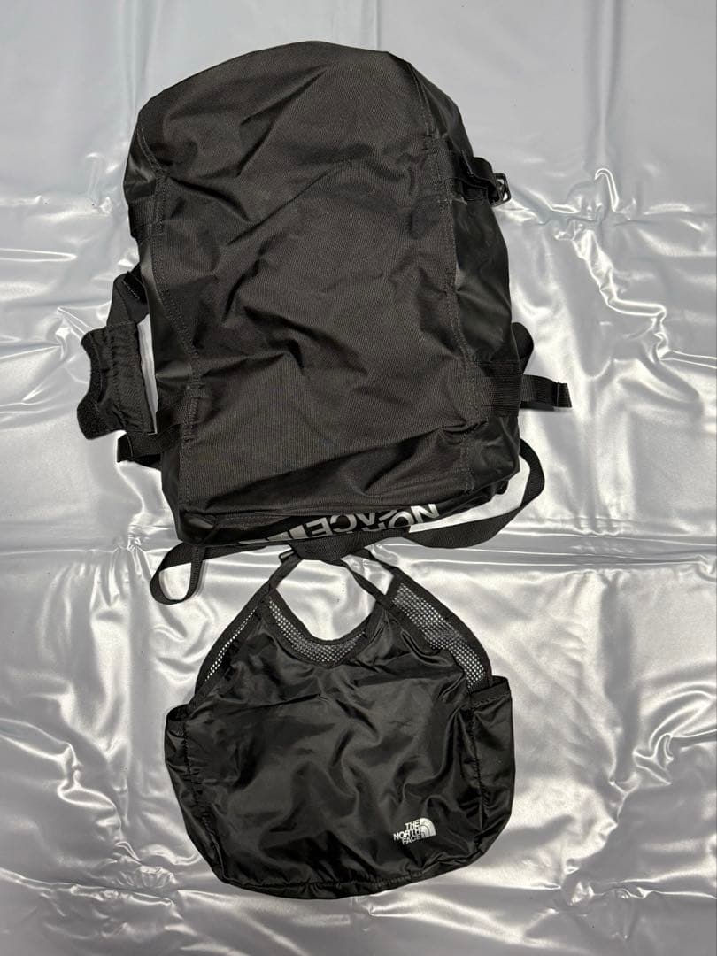 ノースフェイス　ダッフルバックXS