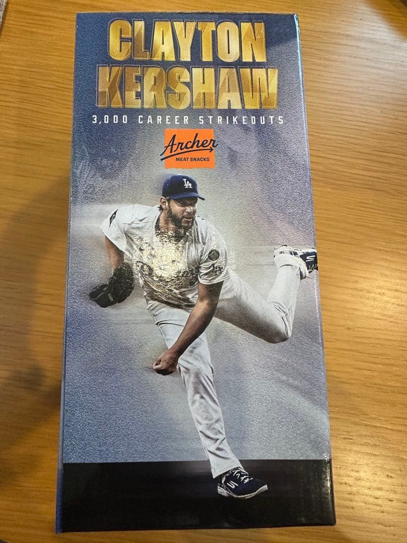 KERSHAWフィギュア