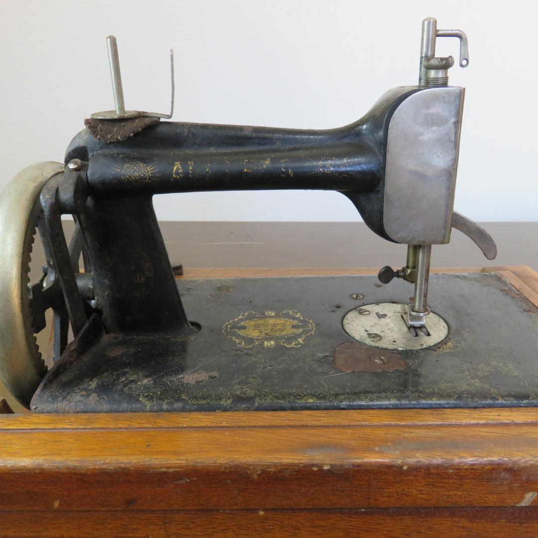 オールリード 初期型 手回しミシン 和製アンティーク 昭和レトロ　オブジェ