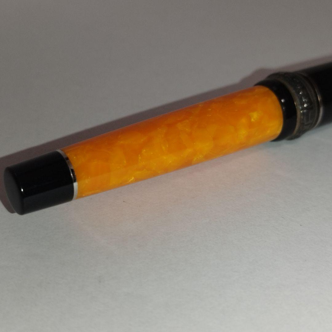 【美品】DELTA Dolce Vita 万年筆 ペン先18k ニブF