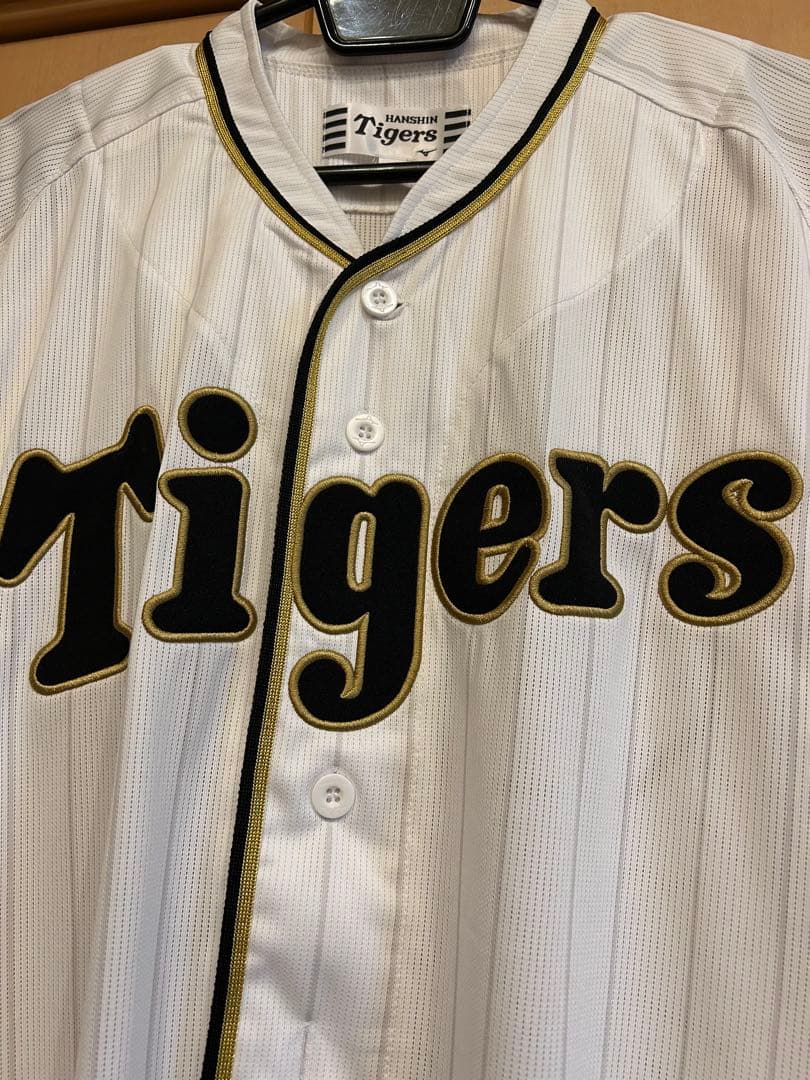 阪神タイガース 伝統の一戦 復刻ユニフォーム 2023 限定モデル 小幡竜平