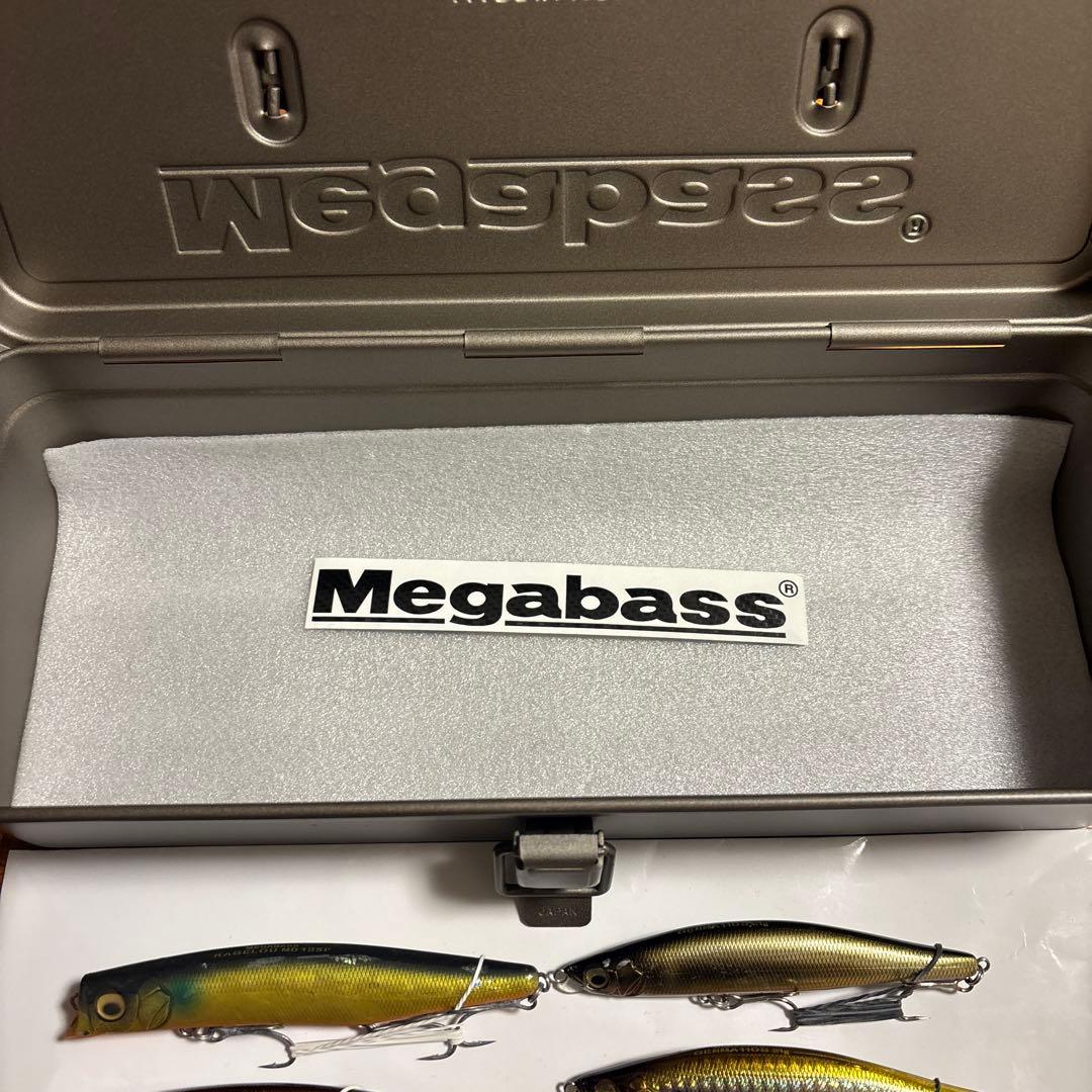 G*G様 メガバスルアーセット　カゲロウ　ゲンマ　バティッサ　ハダラトラップ　ワ