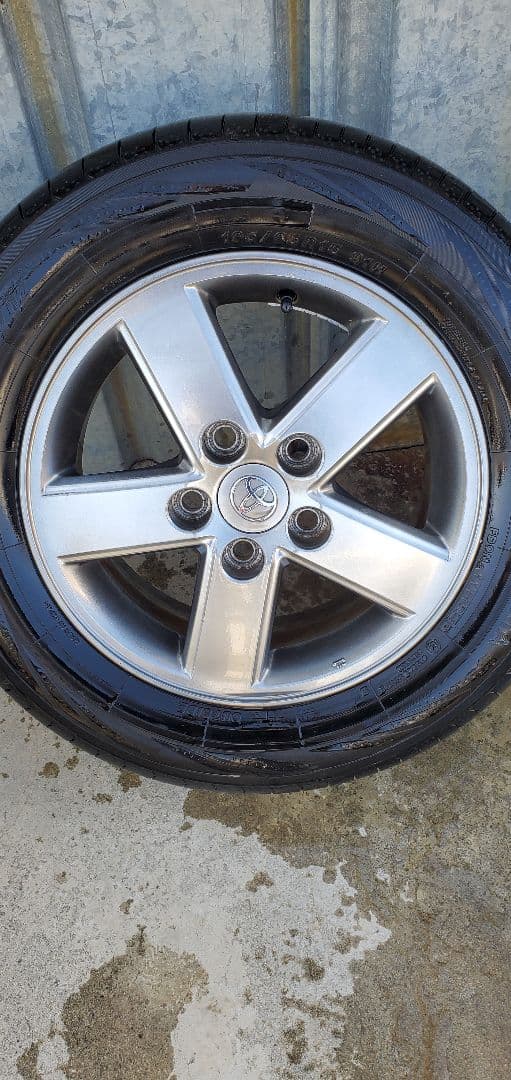 ヴォクシー70系ノーマルホイール、タイヤセット　引き取り限定