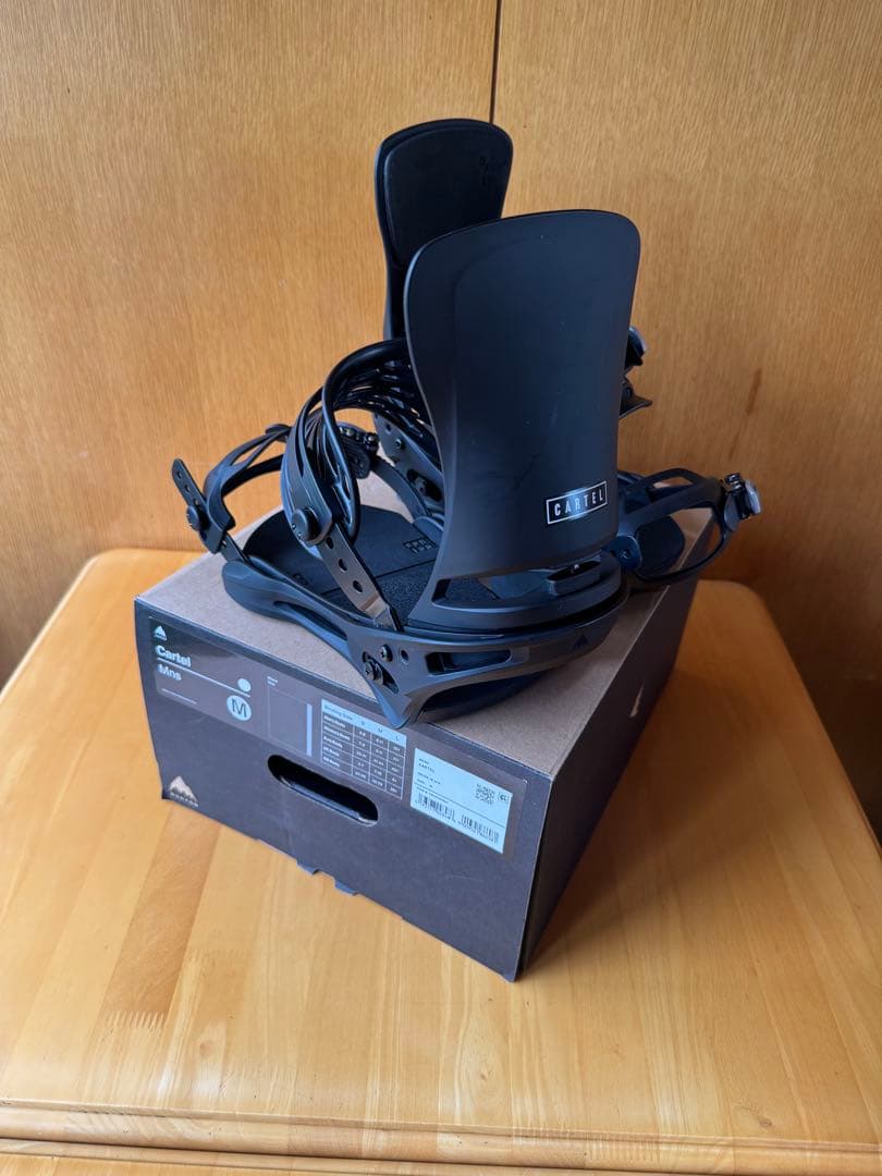 未使用品に近いBurton Cartel ビンディング Mサイズ ブラック