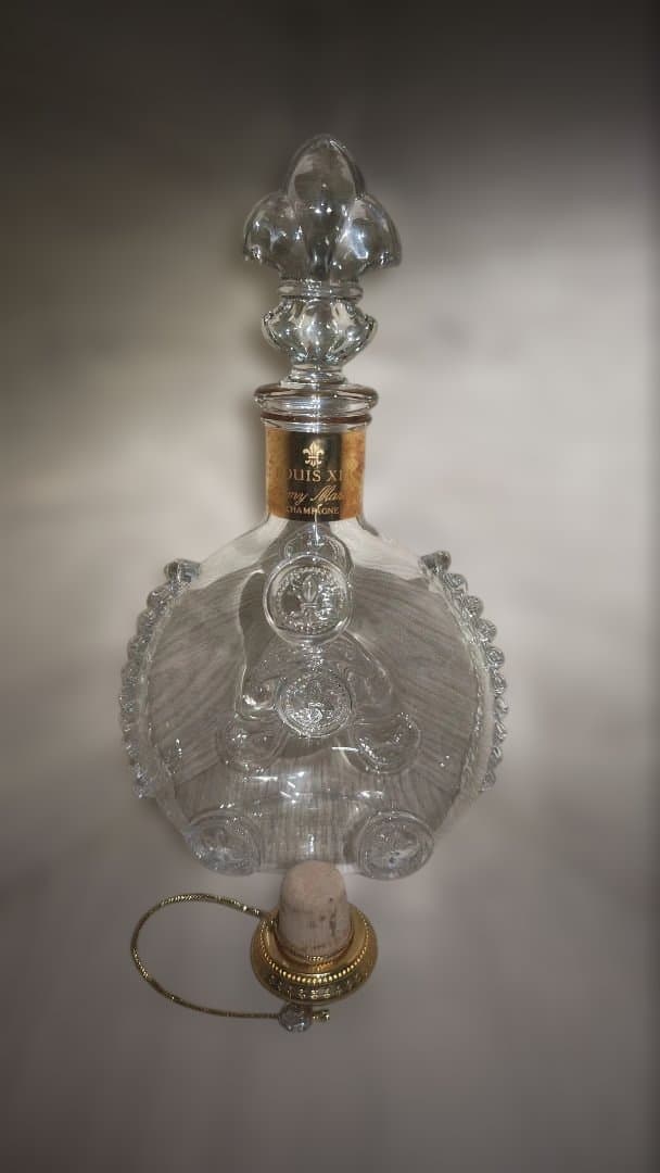 レミーマルタンルイ13世　バカラクリスタルボトル　空瓶