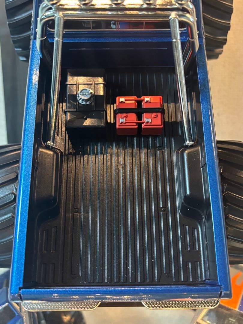 ビッグフット グリーンライト キングオブクランチ 1/18 ミニカー