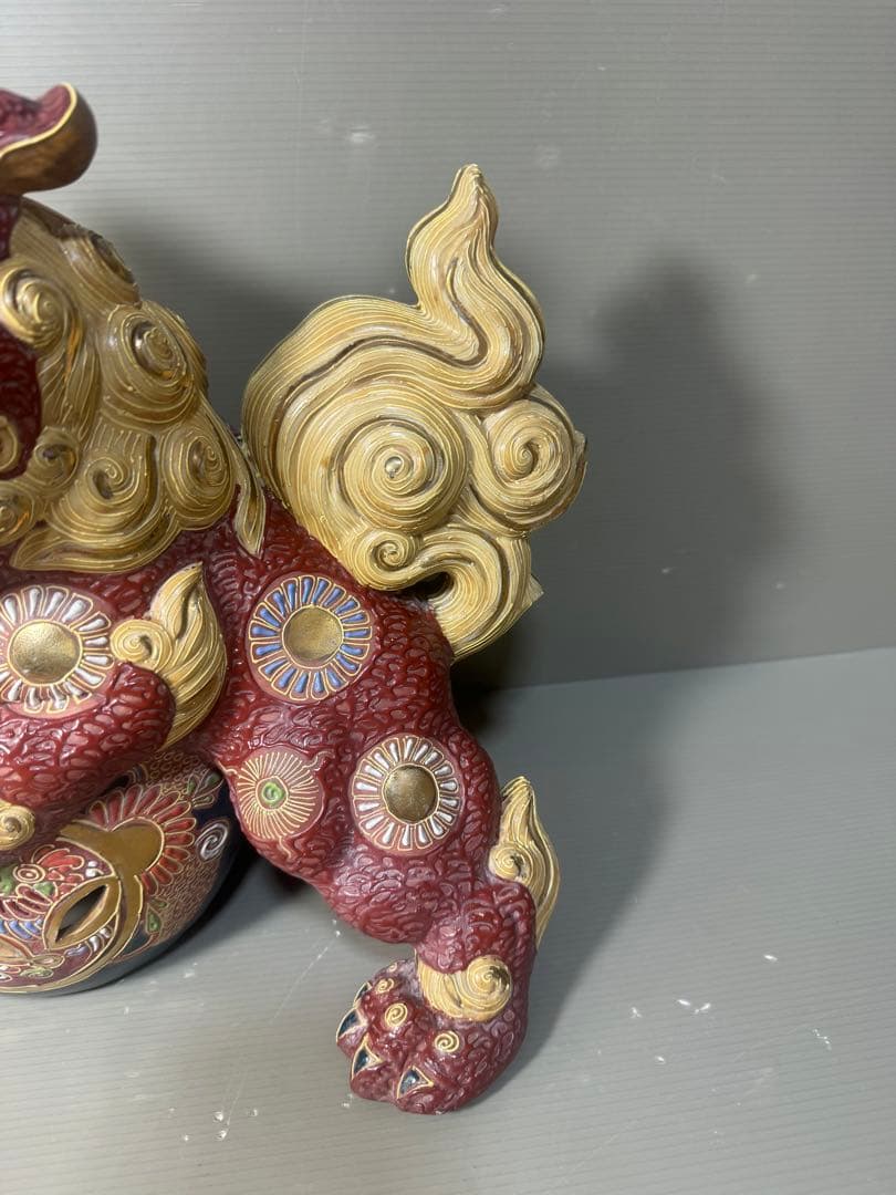2576 九谷焼 玉乗り獅子 狛犬 シーサー 置物 開運 魔除け 縁起物 骨董品