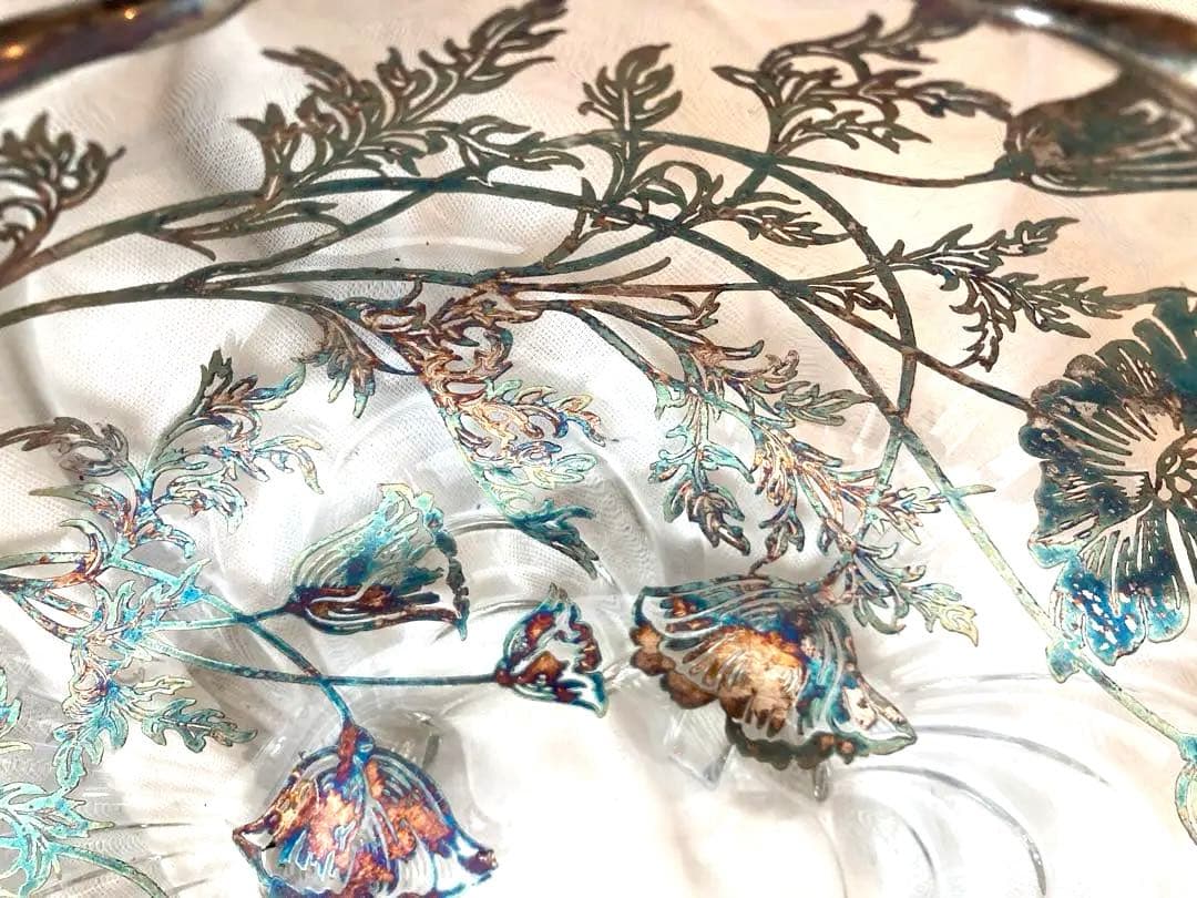 アンティークの花柄ガラスボウル