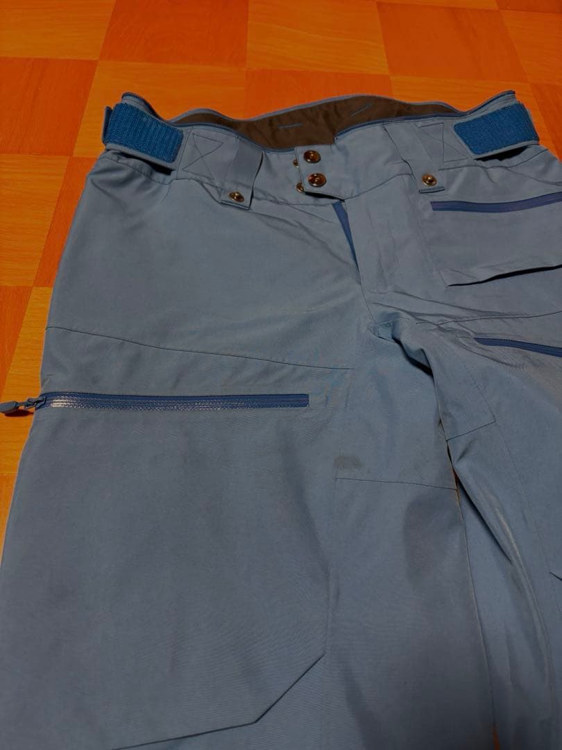 ノローナ　レディースパンツ