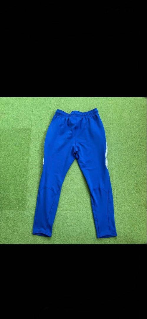 チェルシー【NIKE】　ドリルトップ