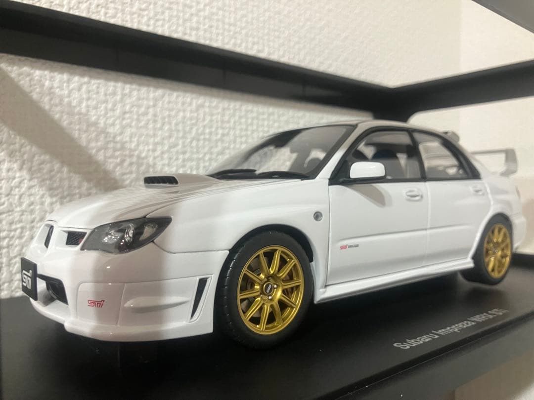 1/18 オートアート スバル インプレッサ WRX STI 2006