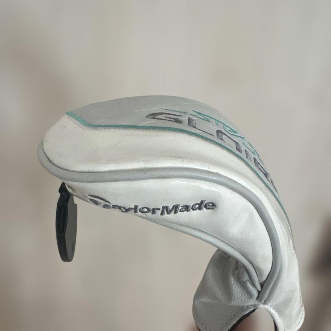 テーラーメード　ステルスグローレ　レディース　ユーティリティ6番　美品