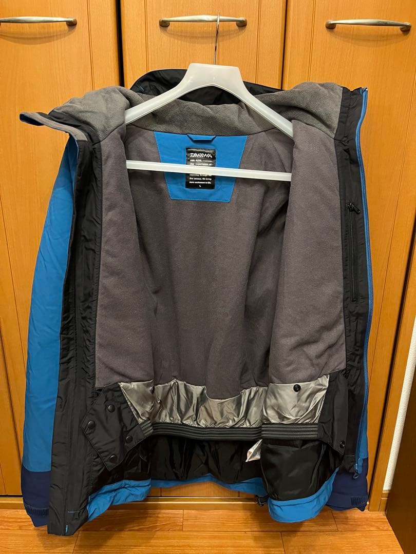 ダイワDW-3107レインマックスハイパーストレッチ ウィンタースーツ上下セット