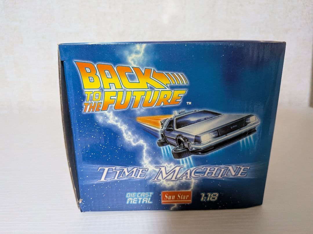 Sun Star 1/18 BACK TO THE FUTURE デロリアン