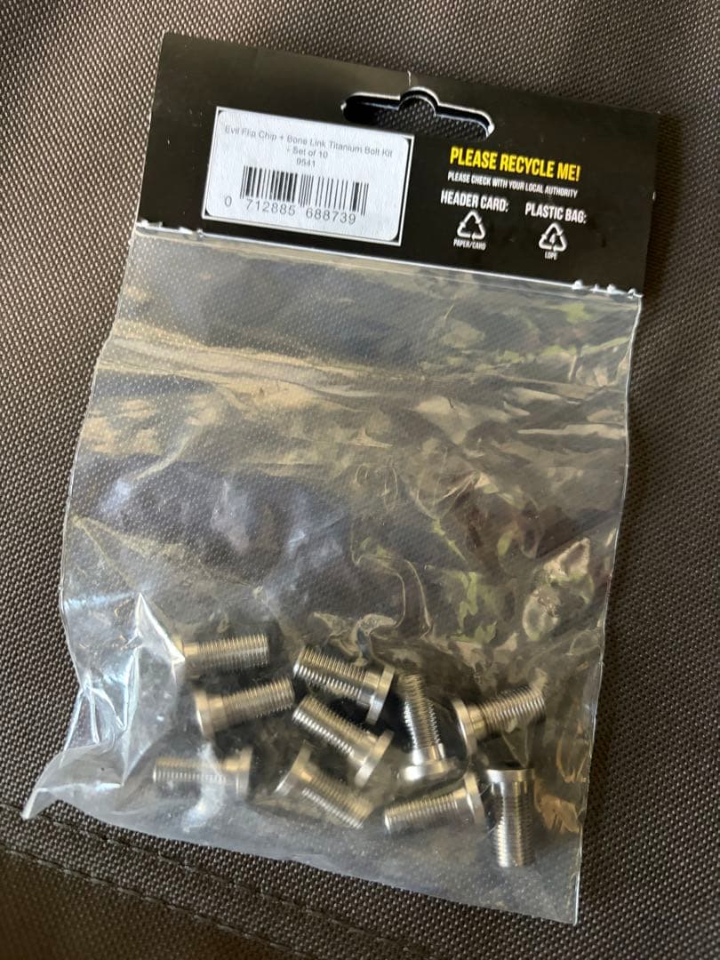 BURGTEC Evil Flip Chip ボルトキット 10個セット