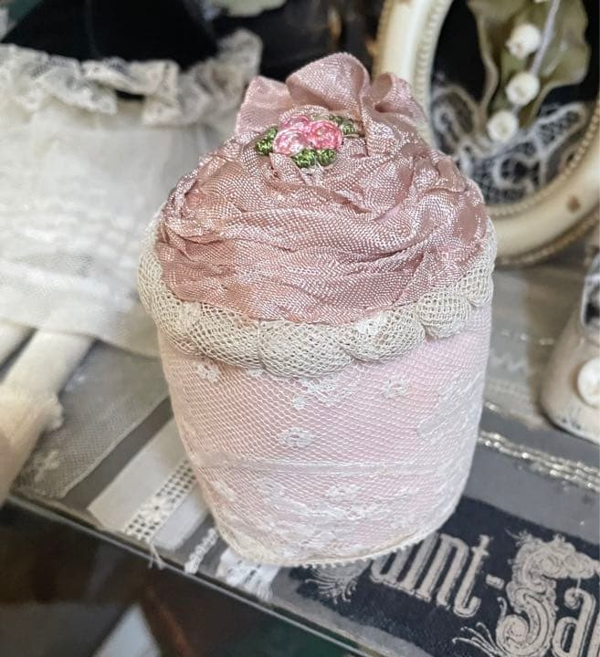 アンティーク 素材使用  ピンクッション（針山）