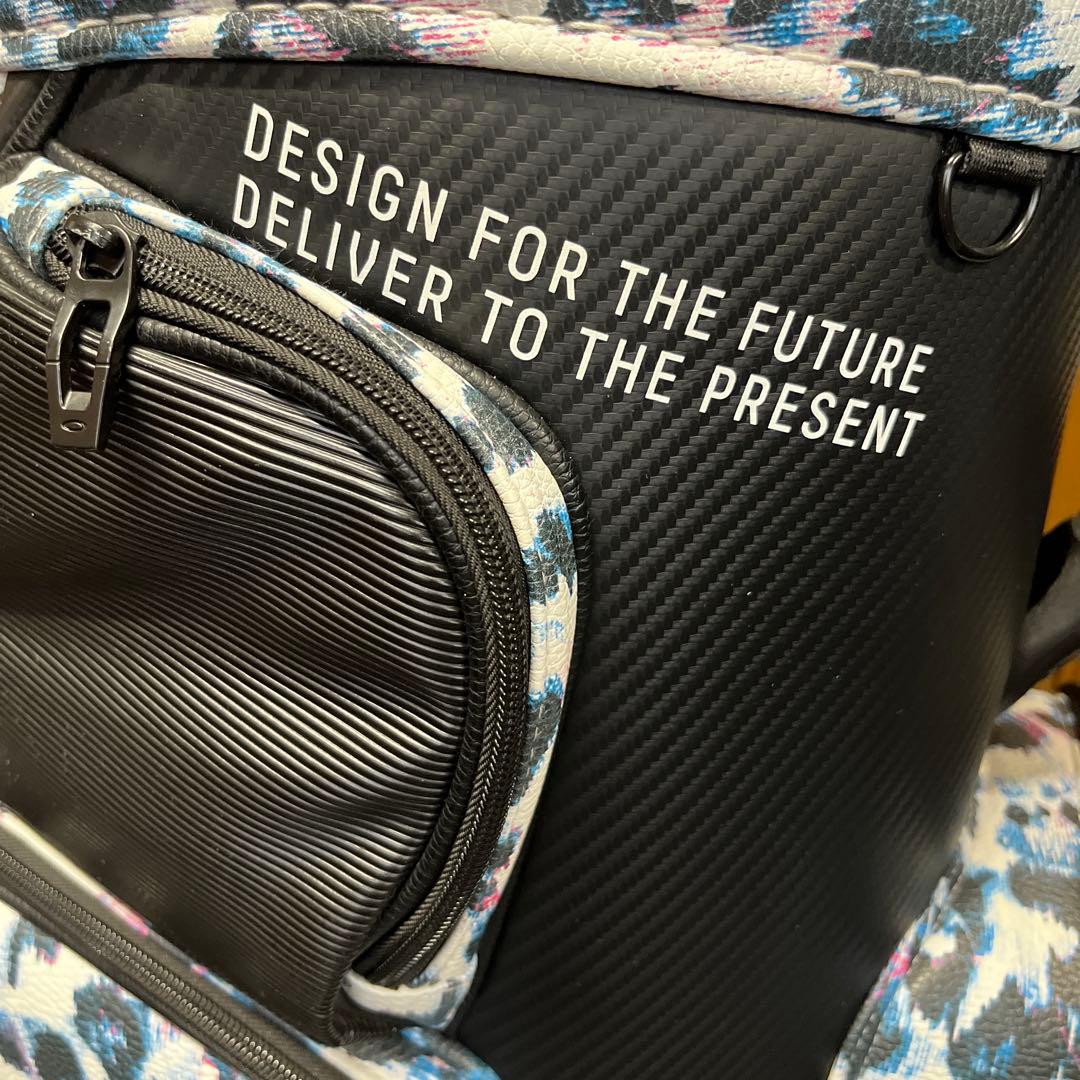 オークリー キャディバック16.0 豹柄9.5型 美品 未使用ネームプレート