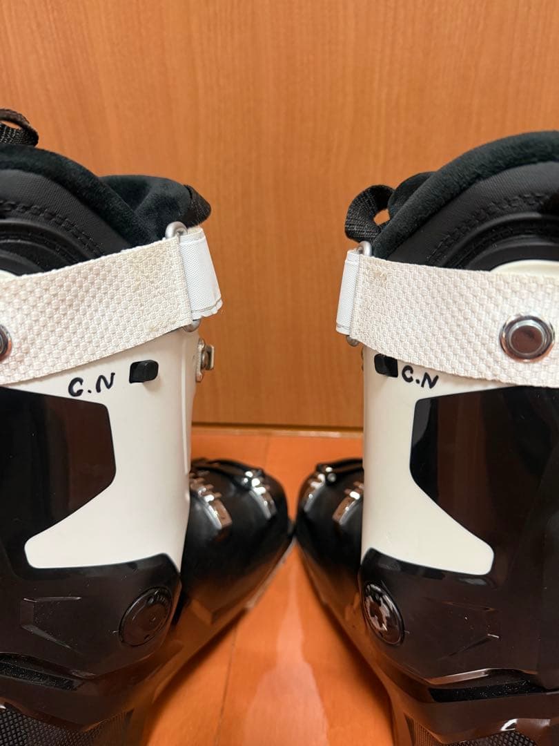 ATOMIC Hawx Ultra スキーブーツ　サイズ: 24.5