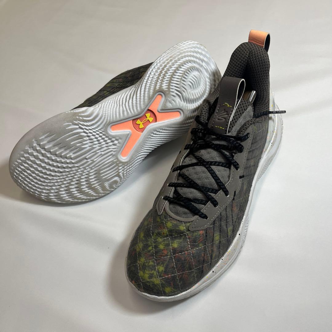 アンダーアーマーカリー10\