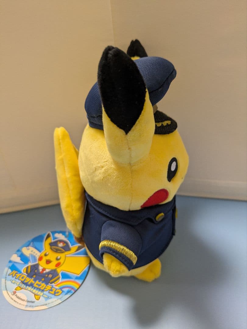 【限定品】ピカチュウ パイロット 新千歳空港 ポケモンセンター ぬいぐるみ