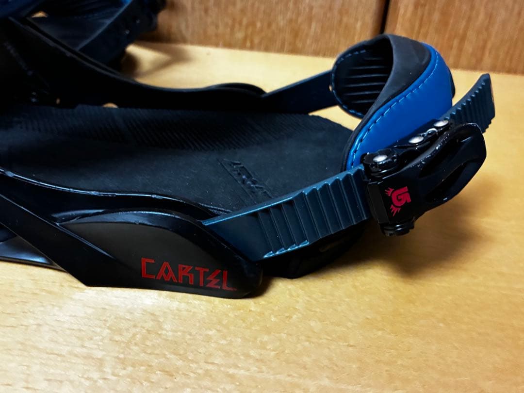 バートン【カーテルCARTEL（メンズSサイズ）】黒×ネイビー