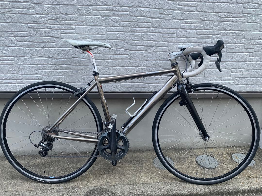 Panasonicチタンフレームのロードバイク、FRT05モデル