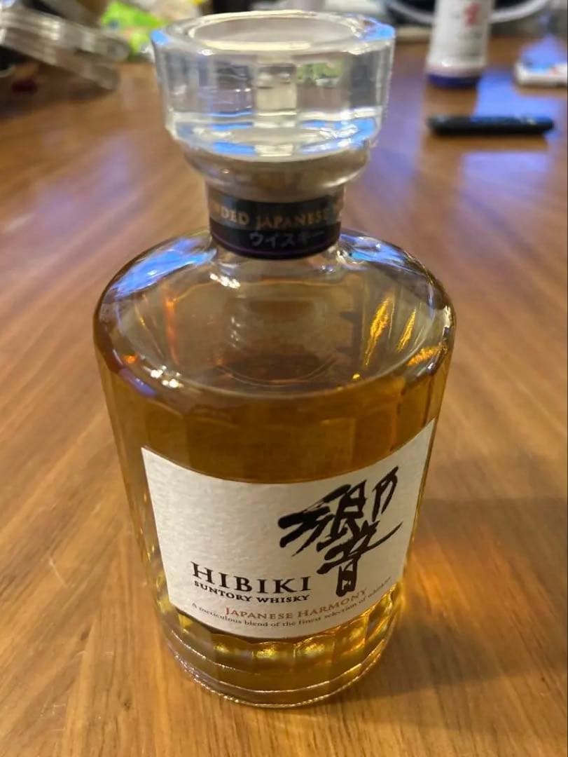 サントリー 響 Hibiki Japanese Harmony 700ml