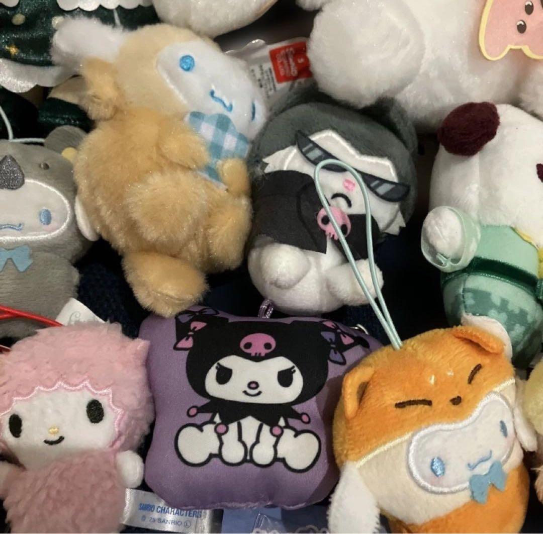 サンリオ　ぬいぐるみ　マスコット　アクリルスタンド　３５体セット　まとめ売り