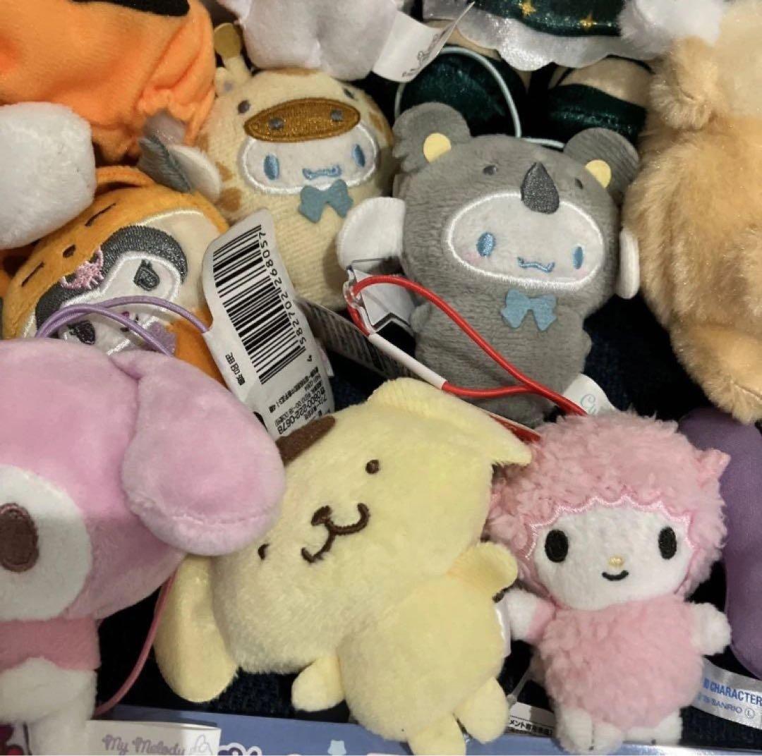 サンリオ　ぬいぐるみ　マスコット　アクリルスタンド　３５体セット　まとめ売り