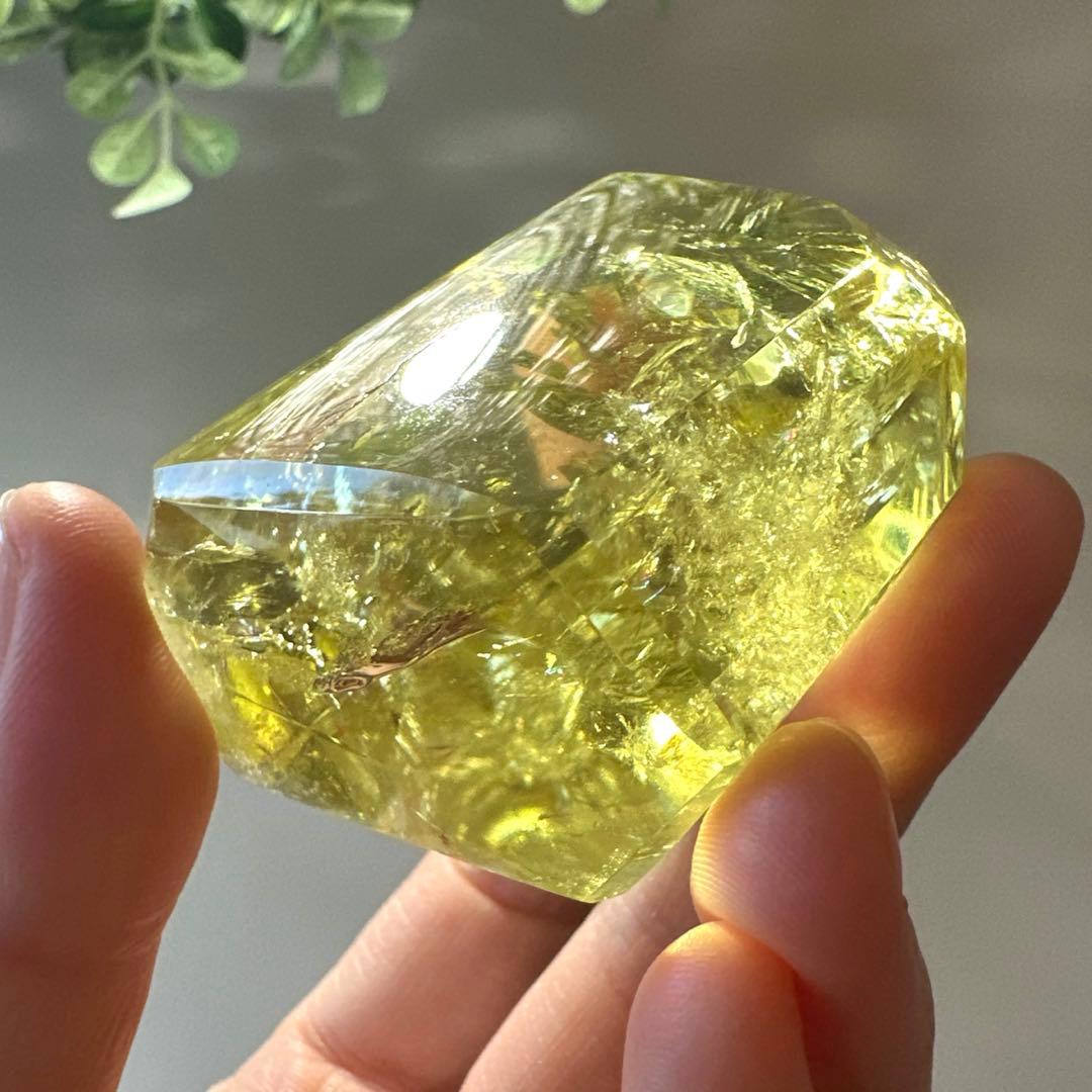 高品質　シトリン　虹　フリーフォーム　非加熱　122.3g レインボーシトリン