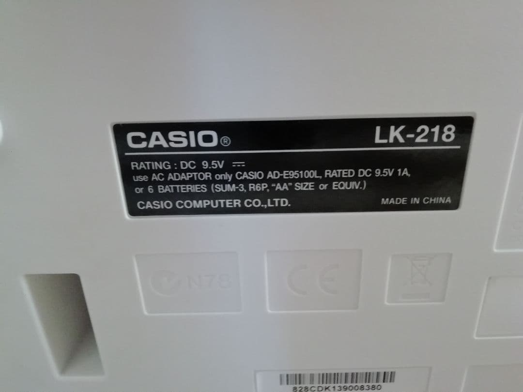 カシオトーンLK-218 型　ACアダプター付　動作確認済