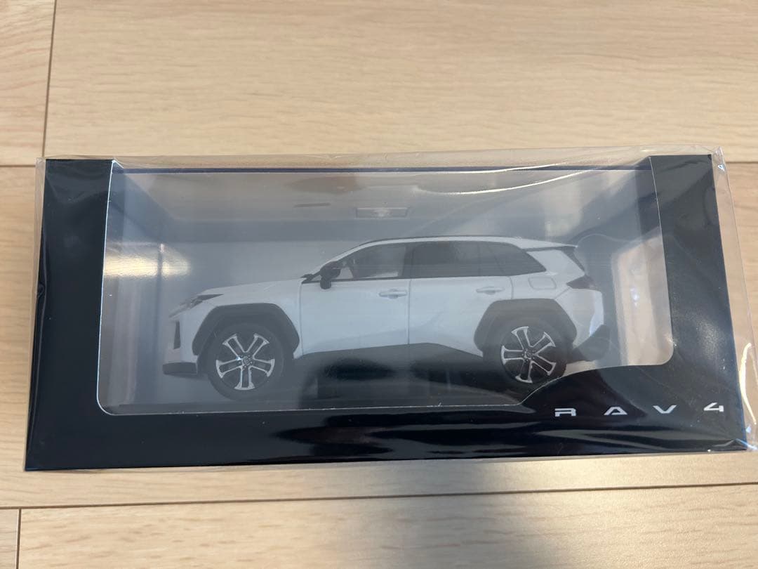 新型RAV4 カラーサンプル