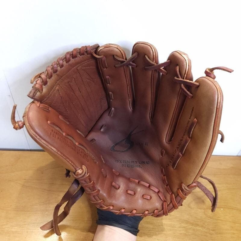 NIKE ナイキ 松坂大輔モデル 廃盤 激レア 投手用 軟式グローブ