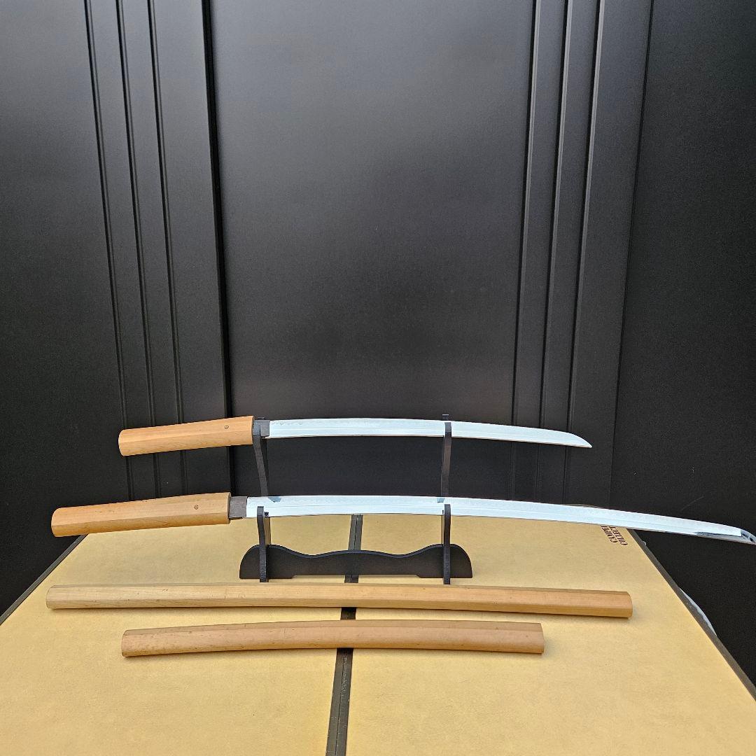 模造刀 大小2本セット 居合い 化粧刃文あり 刀置き二本掛け付