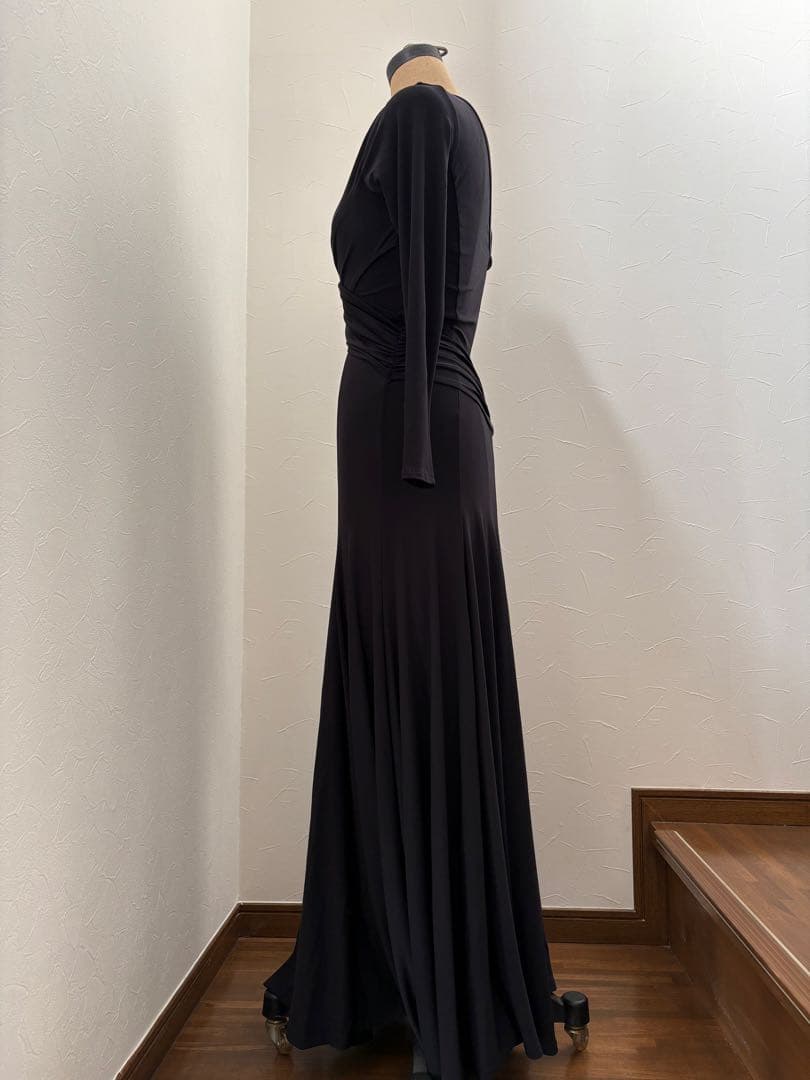 未使用　社交ダンス黒ワンピースVネック 長袖