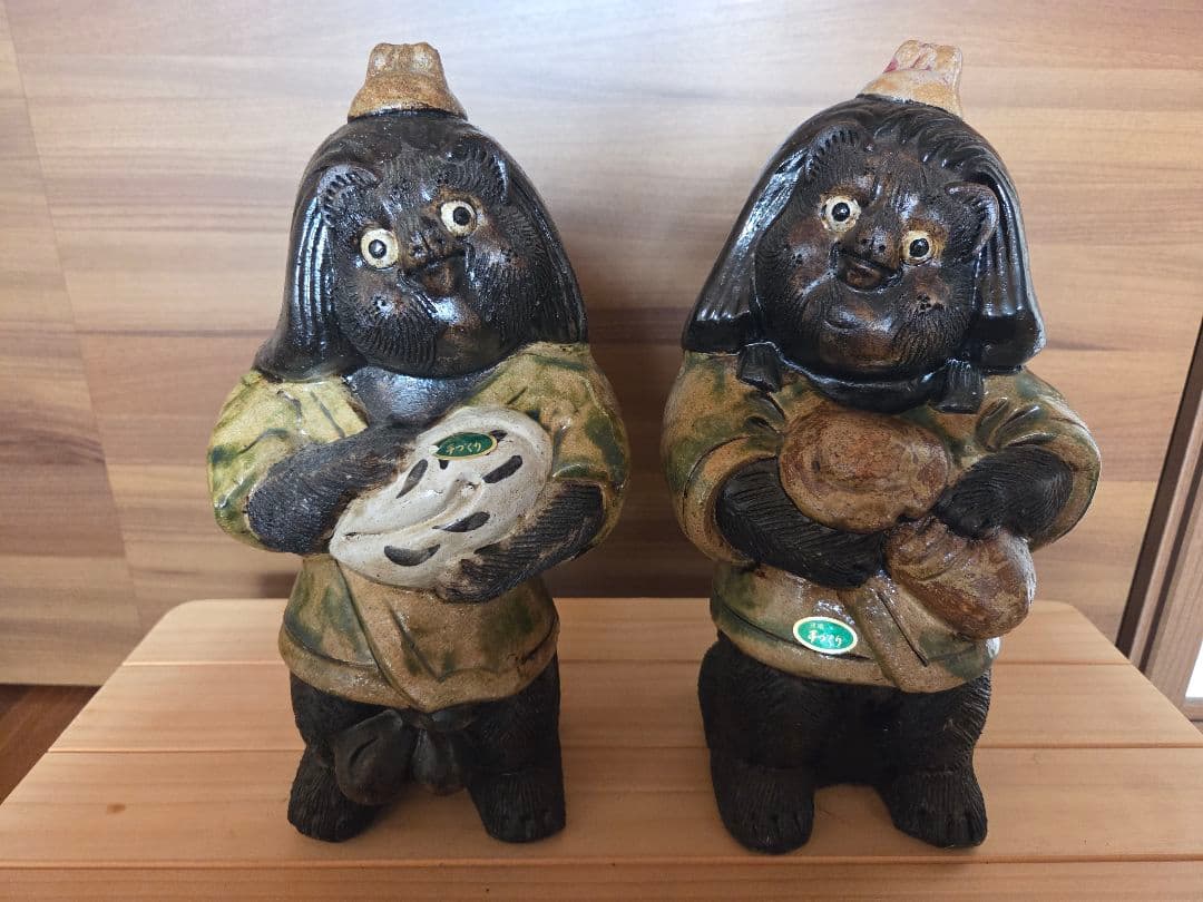 信楽焼 タヌキの置物 男女2体セット