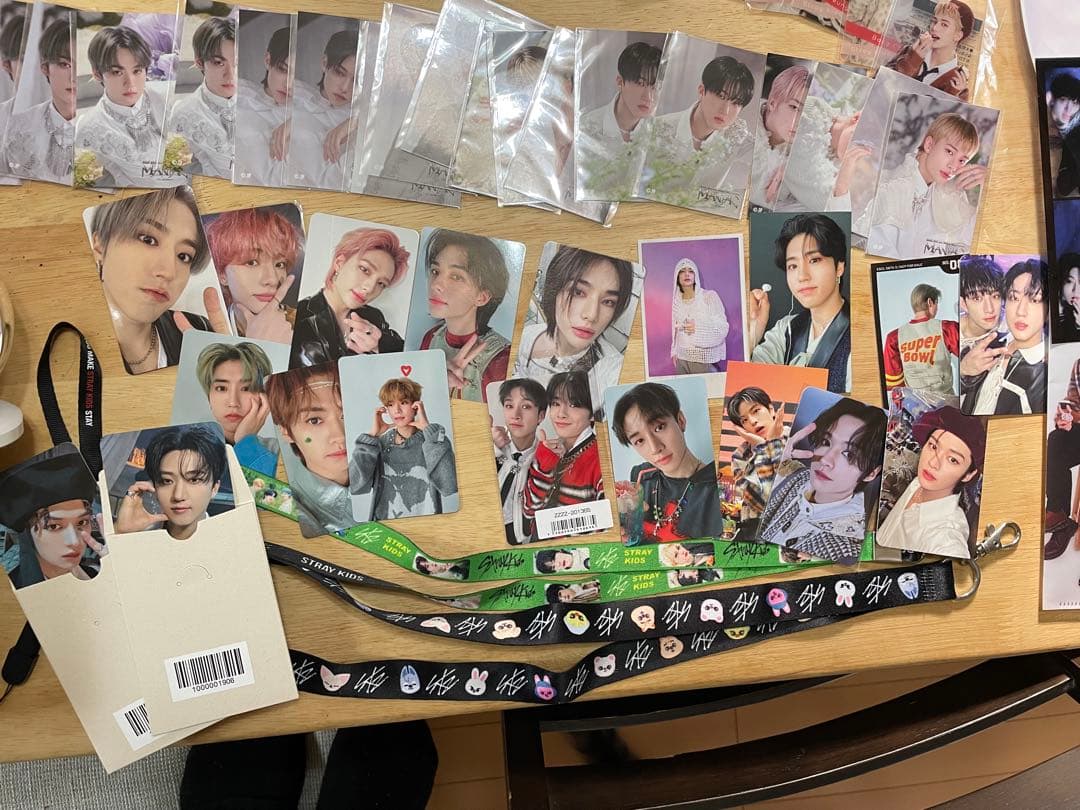 straykids ペンライトver.2 うちわ ケース トレカ