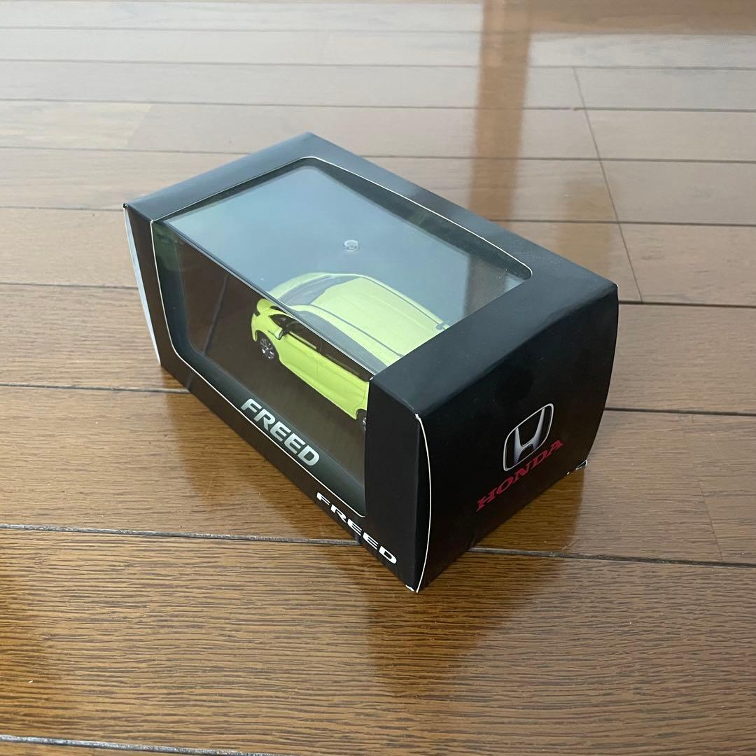 【非売品】ホンダHONDA フリード　1/43ディスプレイモデル