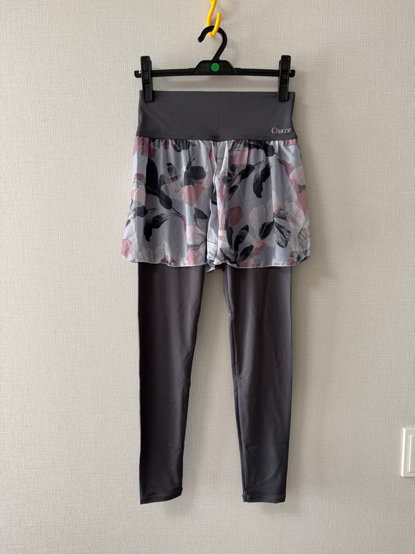 新品Chacott チャコット★ショートパンツ付きレギンス M美品
