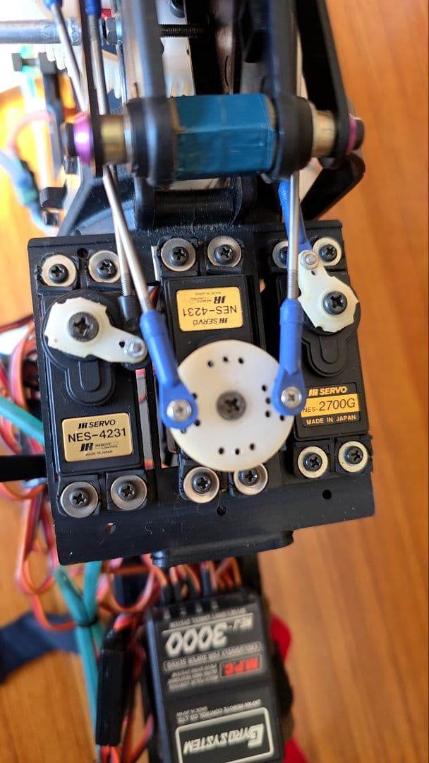 ヒロボーシャトル30 RCヘリ