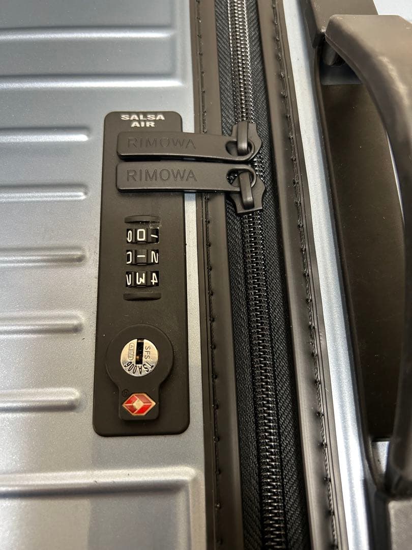 リモワ　サルサエアー アイスブルー　84L ギャランティカード付き　スーツケース