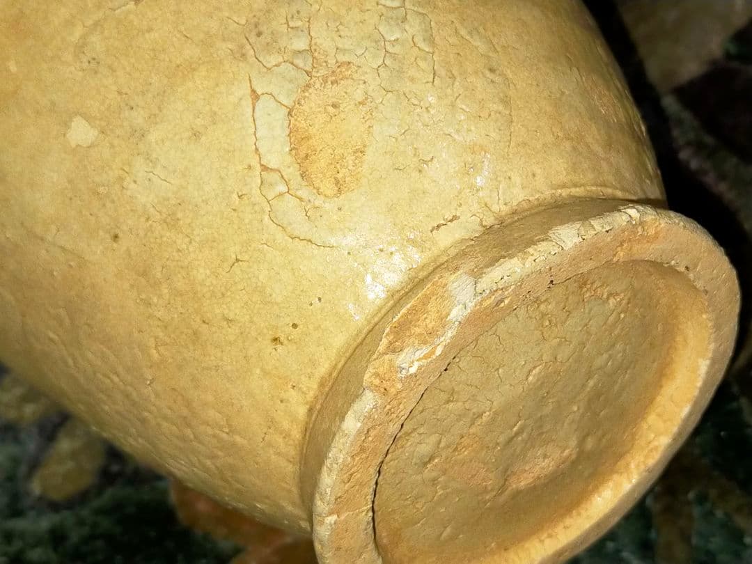 ♥値下げ！中国　白釉　花瓶　発掘品　カケあり　桐箱付き　出土品　骨董　古玩