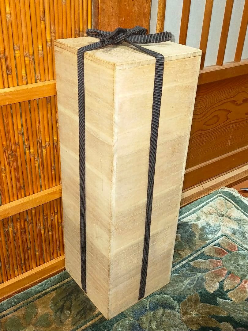 ♥値下げ！中国　白釉　花瓶　発掘品　カケあり　桐箱付き　出土品　骨董　古玩