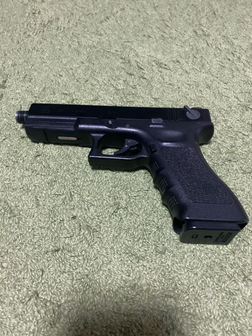 東京マルイ　グロック18c ガスブローバックガン