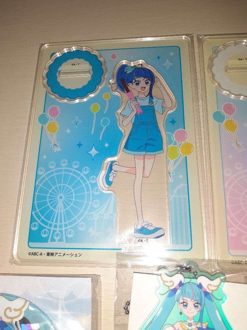 キュアスカイ　キュアプリズム　缶バッジ　アクリルスタンド